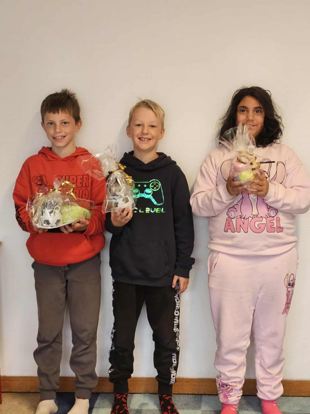 Úrslit í lestrarkeppninni: Í fyrsta sæti varð Áki Víkingur, Eyvindur Örn hreppti annað sæti og í þri…