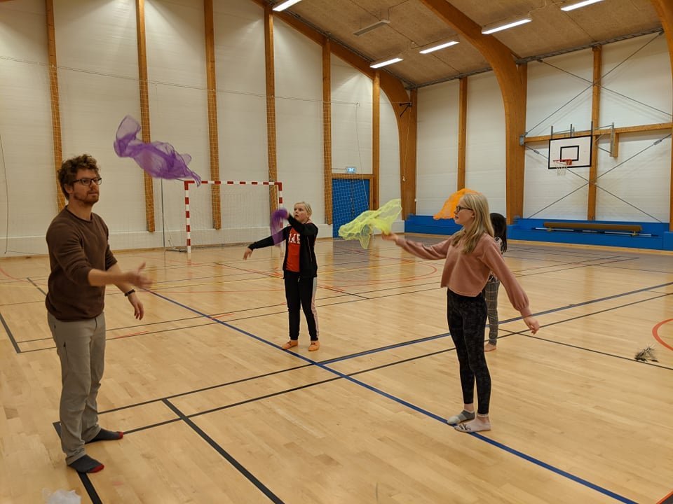 Sirkuslist á smiðjudögum.