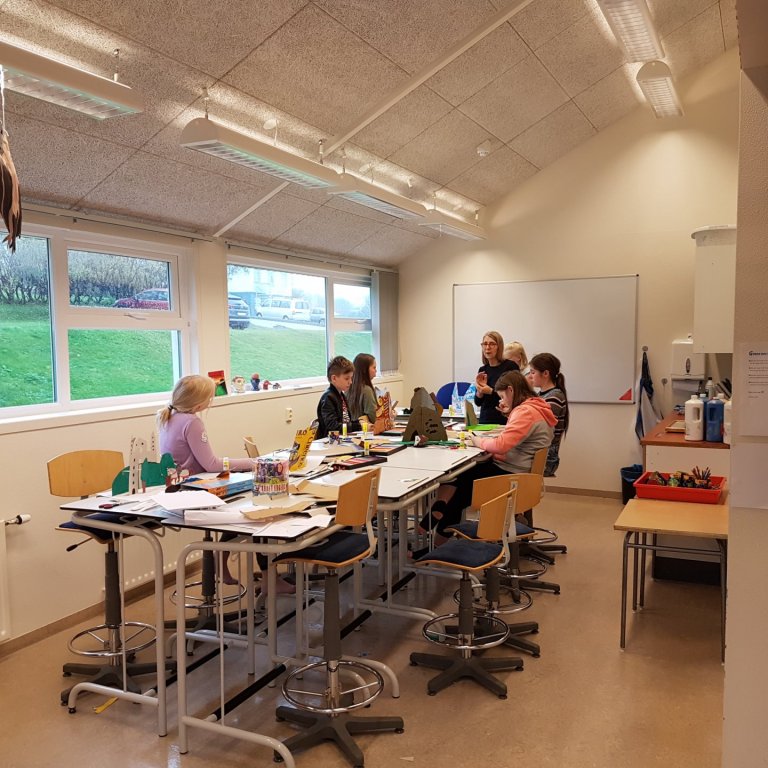 Íslensk alþýðulist - miðstig