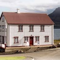 Verkefni á Breiðdalssetri seinkað um viku.